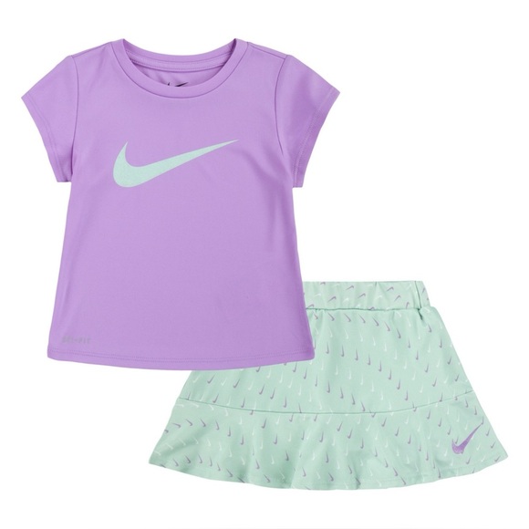 Toddler Girls Nike Essentials Tee & Skort Set 24m - Picture 1 of 9